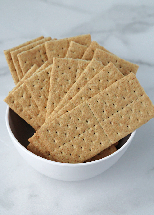 How Many Graham Crackers in a Cup: Baking Conversion Query